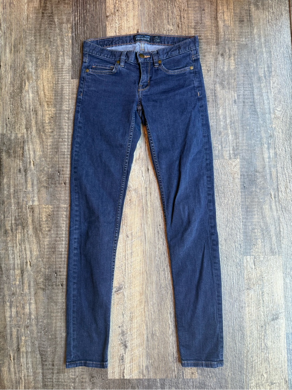 Patagonia Women's Navy Skinny Jeans